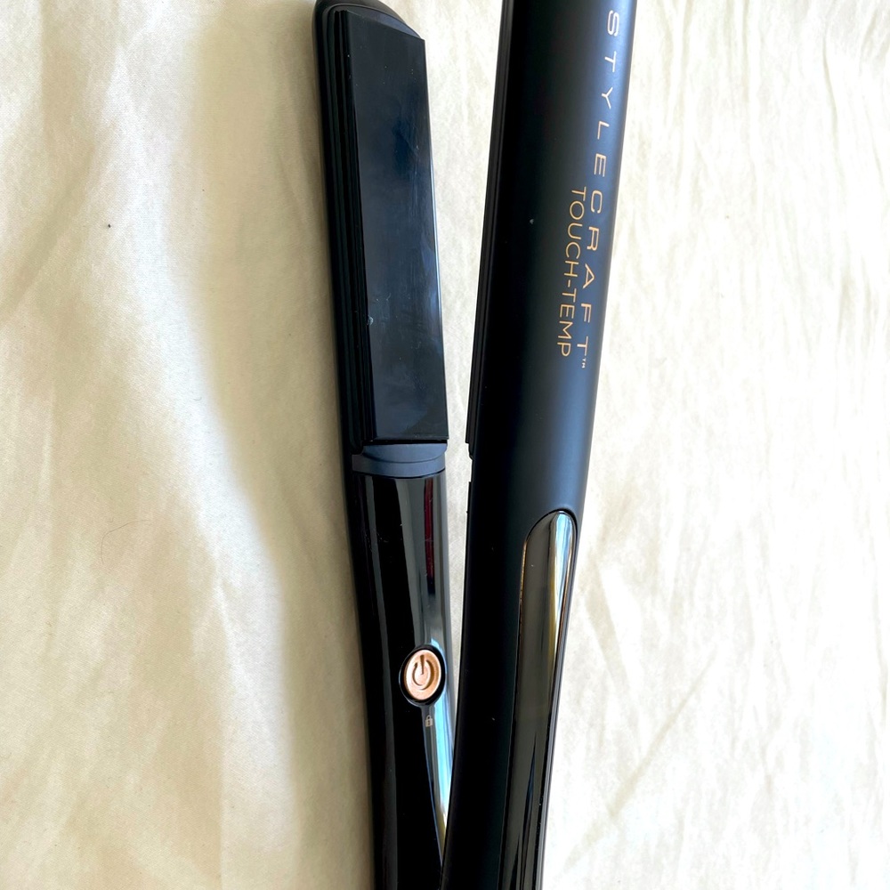 StyleCraft Touch-Temp Digital Flat Iron 1"